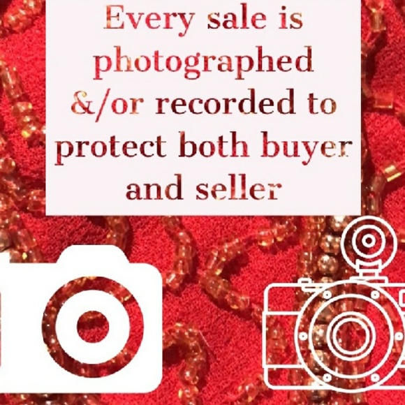 Gorgeous lace applique organza wedding gown - Picture 6 of 6